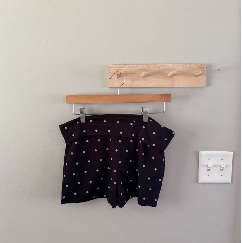 LA Glow roll over polka-dot shorts